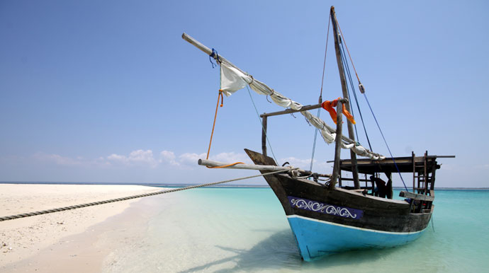 Ibo-Lodge---Island-Hoppin-Dhow_WEB